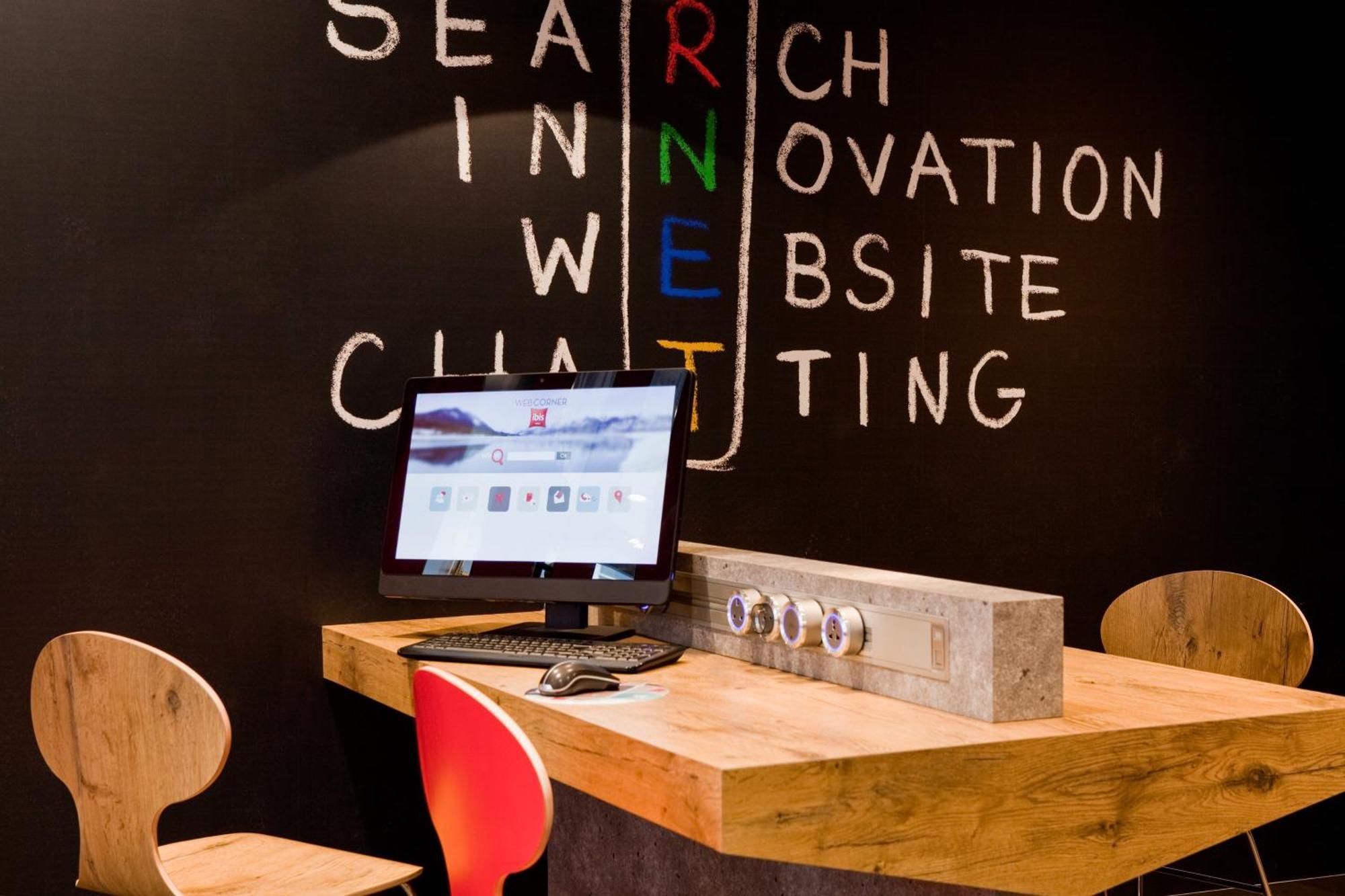 Ibis Gare De L'est Tgv Hotel Parigi