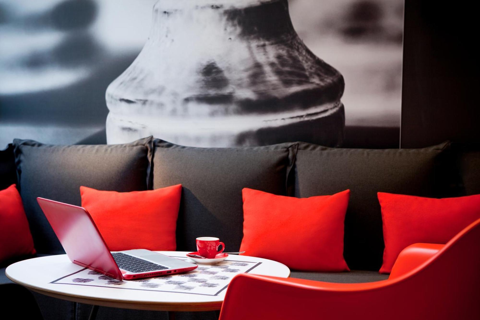 Ibis Gare De L'est Tgv Hotel Parigi